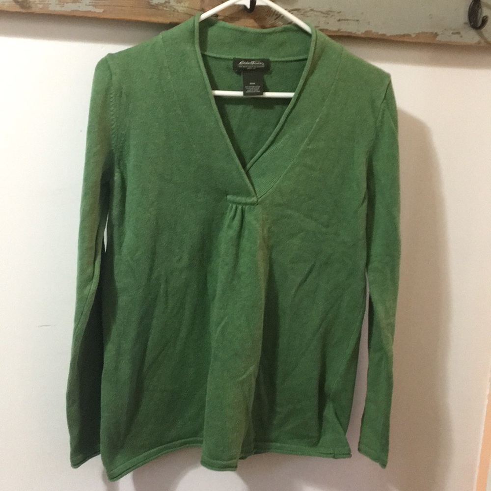 Eddie Bauer Cotton green V-neck Sweater